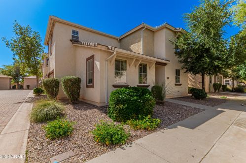 1624 Chatsworth, Mesa AZ  85209-7777 exterior