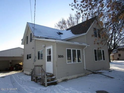 205 1st St, Starbuck, MN 56381-9694