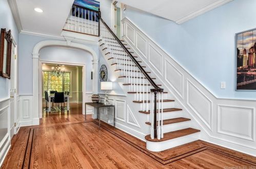 323 Smith Ridge Rd, New Canaan CT  06840-3625 exterior