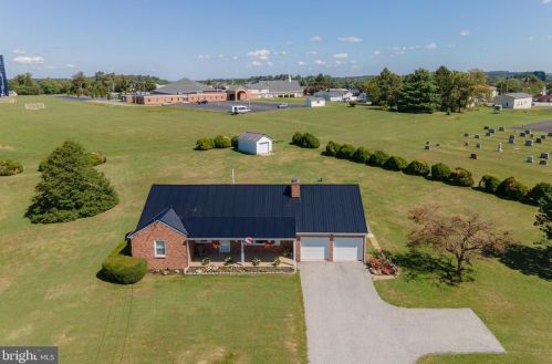 31 Clearview Dr, Shrewsbury, PA 17361-1203