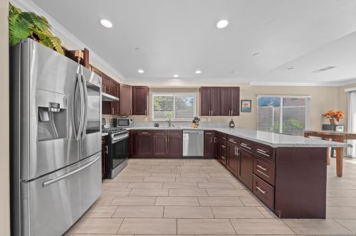 7891 Railroad Ave, Riverside CA  92504-4139 exterior