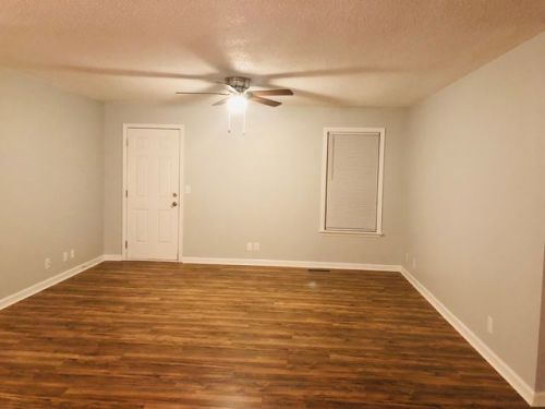 322 Cranklen Cir, Clarksville, TN 37042-4682