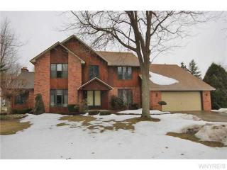 131 Southwedge Dr, Amherst, NY 14068-1366