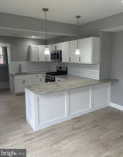 215 Helms Ave, Auburn NJ  08085-1018 exterior