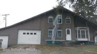 421 Mechanic St, Macksburg, OH 45746-9619