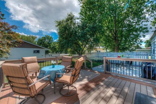 220 1st St, New Johannesburg WI  54017-1827 exterior