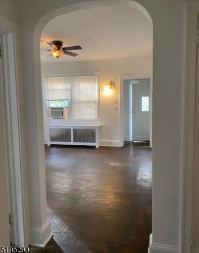 226 Kingston Rd, Parsippany NJ  07054-3113 exterior