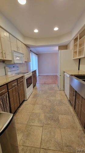 14 Villa Dr, Pueblo CO 81001-1419 exterior