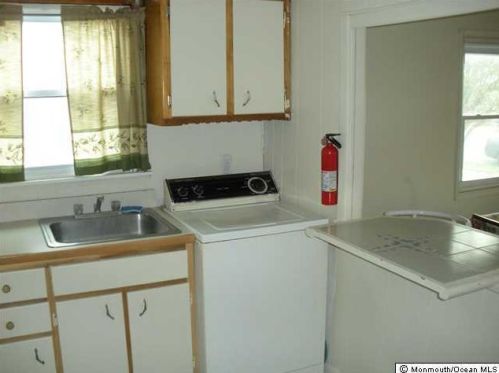 204 19th Ave, Belmar NJ  07719-2615 exterior