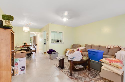 54 Sheffield C, West Palm Beach, FL 33417-1563