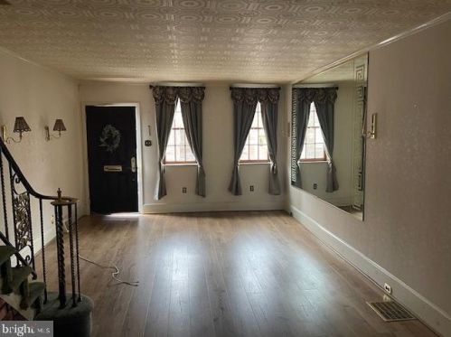 2545 Alder St, Philadelphia PA 19148-4908 exterior