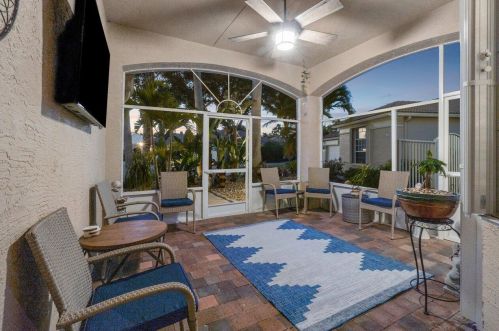 8394 Nicholls Pt, West Palm Beach, FL 33411-5528