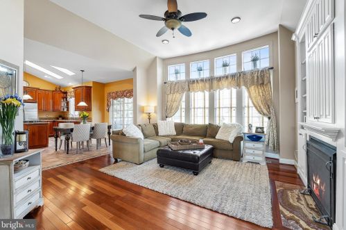 42306 Big Spg Ct, Leesburg VA 20176-6289 exterior