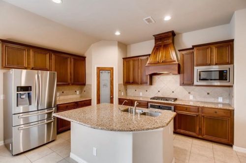 1513 Martin Creek Dr, Oak Point TX  75068-0060 exterior