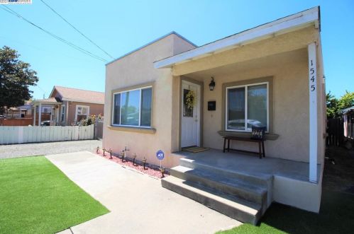 1545 Thrush Ave, San Leandro, CA 94578-2045