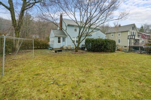 153 Wayne Ave, Airmont, NY 10901-4407