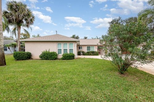 2513 Dorothy Cir, Titusville, FL 32780-6053