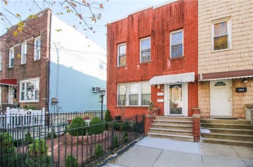 2862 Miles Ave, Bronx, NY 10465-3038