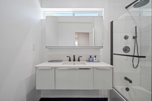 4552 Ethel Ave, North Hollywood CA  91605-4703 exterior