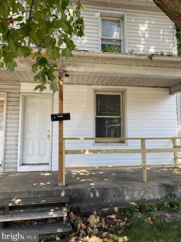 38 Richard Ave, Lees Cross Roads, PA 17257-1417
