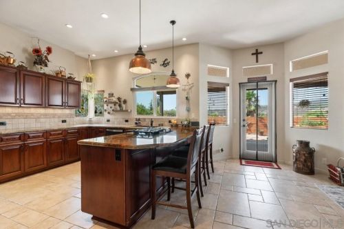 1497 Miss Elle Way, Alpine CA  91901-3981 exterior