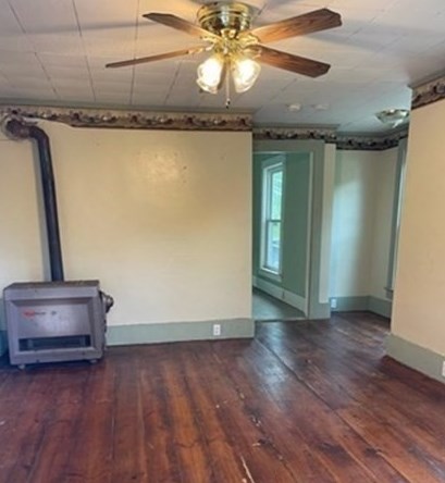 29 River St, Brookfield, MA 01506-1643