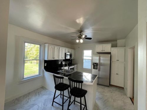 1130 Trexlertown Rd, Breinigsville PA  18031-1667 exterior