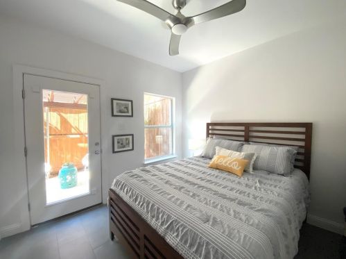 3003 Douglas Ave, Dallas TX  75219-3543 exterior