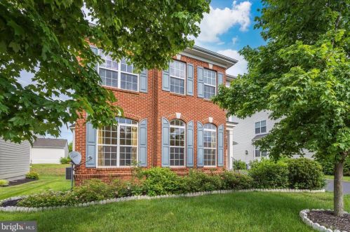 13540 Arcadian Dr, Leesburg, VA 20176-5010