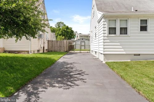 673 Independence Ave, Trenton, NJ 08610-4201