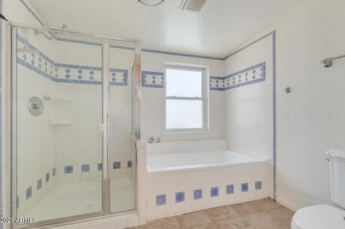 4333 17 Ave, Phoenix AZ 85085-6300 exterior