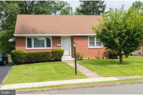 305 Price St, Pottstown, PA 19464-4436