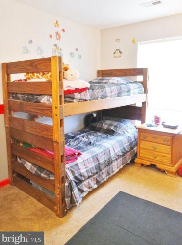 209 Kadies Ln, Edinburg VA  22824-9608 exterior