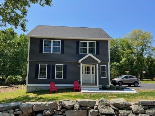 123 Whalehead Rd, Gales Ferry CT  06335-1338 exterior