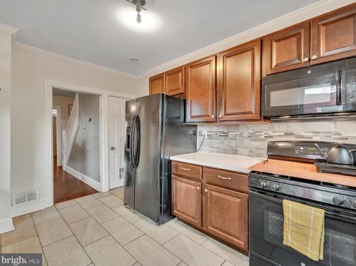 829 5 St, Lancaster PA  17603-5026 exterior