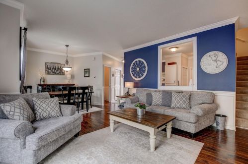 1864 Christensen Ave, Saint Paul MN 55118-2751 exterior