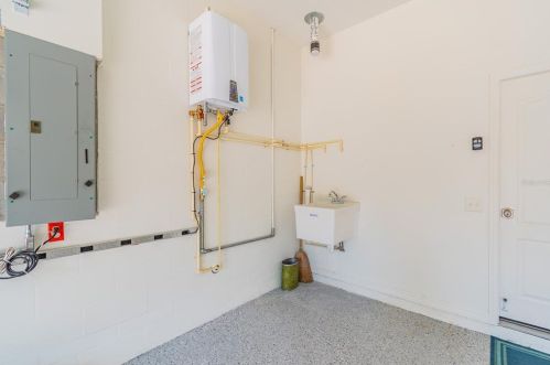 4823 Sky Blue Dr, Lutz FL  33558-8055 exterior