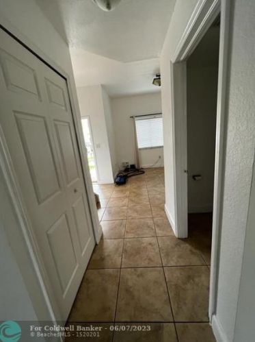 18055 74th Ct, Hialeah, FL 33015-8455