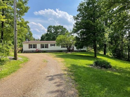 346 Braun Rd, Beaver Falls, PA 15010-1714