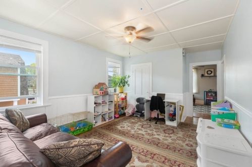 6 Woodside St, Salem MA 01970-1616 exterior