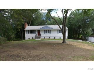 36 Linda Dr, Bridgeport, CT 06606-1315