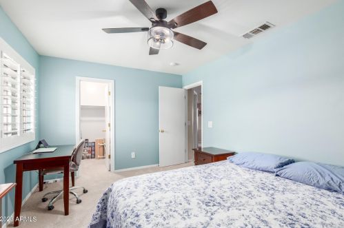 5722 Larkspur Dr, Glendale AZ  85304-1612 exterior