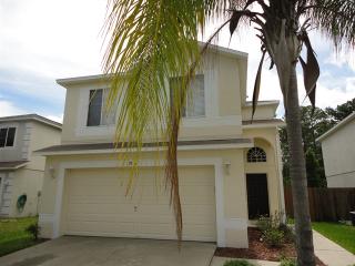 1936 Stone Abbey Blvd, Orlando FL  32828-4615 exterior