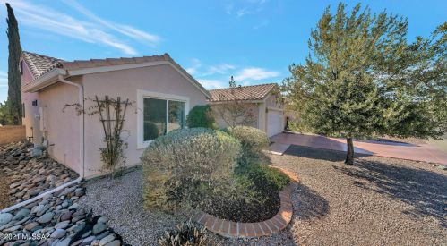 1141 Placita Alvina, Green Valley, AZ 85614-4046