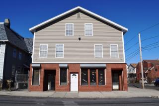264 Pequonnock St, Bridgeport CT  06604-3037 exterior