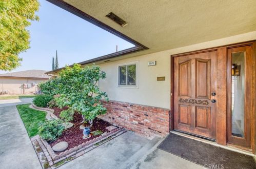 1121 Menlo Ave, Fresno, CA 93710-4015