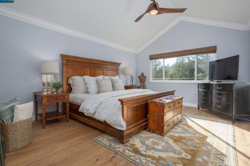 21 Shetland Ln, Concord CA  94523-1615 exterior