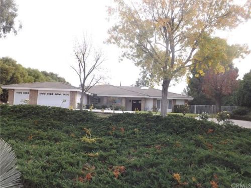 656 Mariposa Dr, Redlands CA  92373-7351 exterior