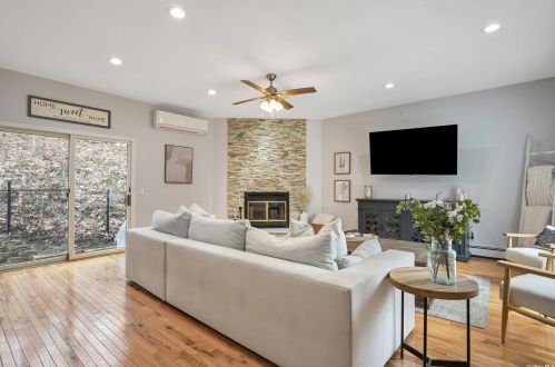 147 Waterside Ave, Northport NY  11768-2154 exterior