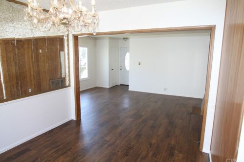 2735 Warwood Rd, Lakewood CA  90713-3137 exterior